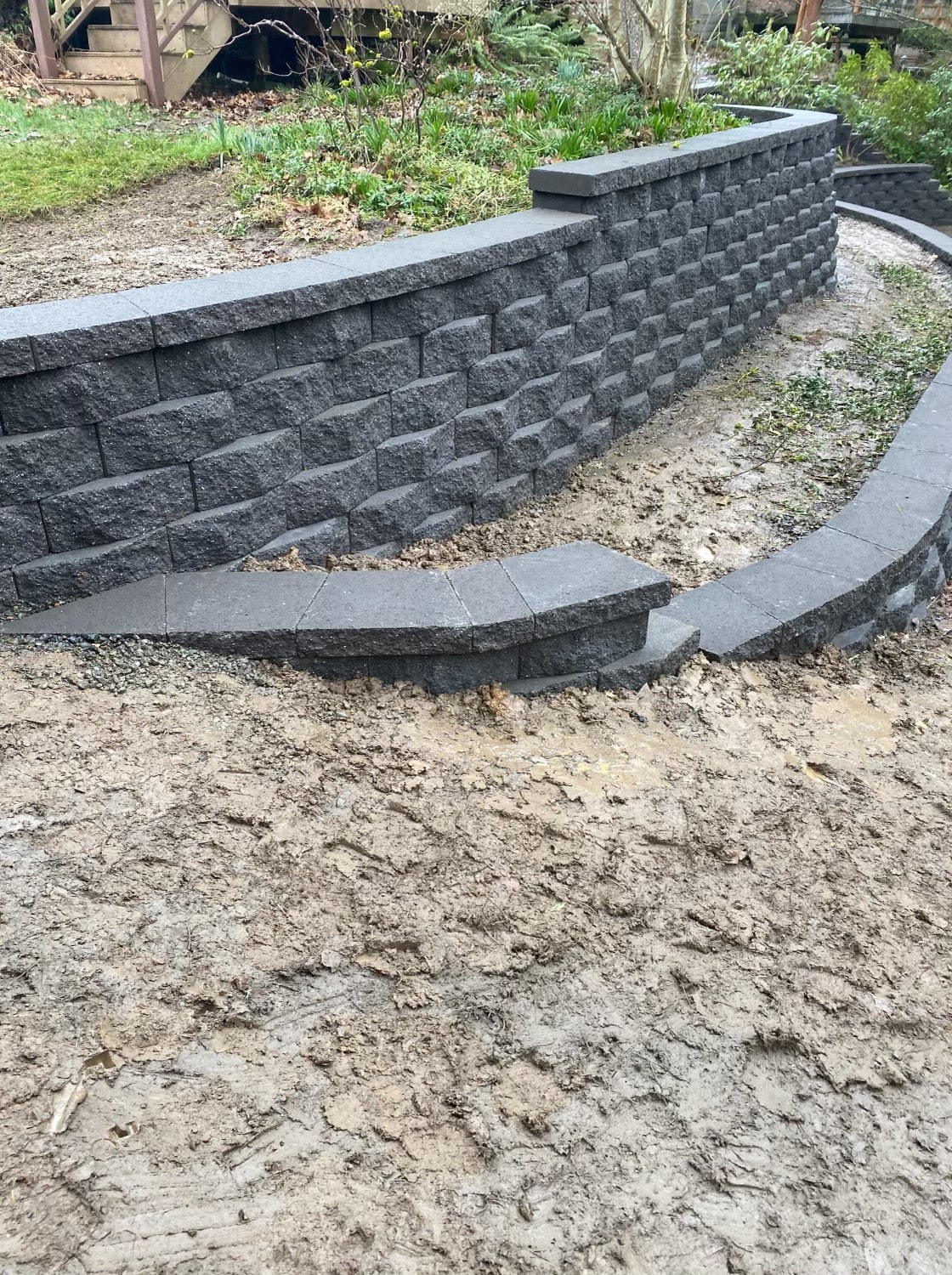 Segmental block retaining wall by Oregon Retaining Walls in Portland